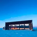 فيلة Ekkeroy - Arctic Living Under The Northern Lights Vadsø