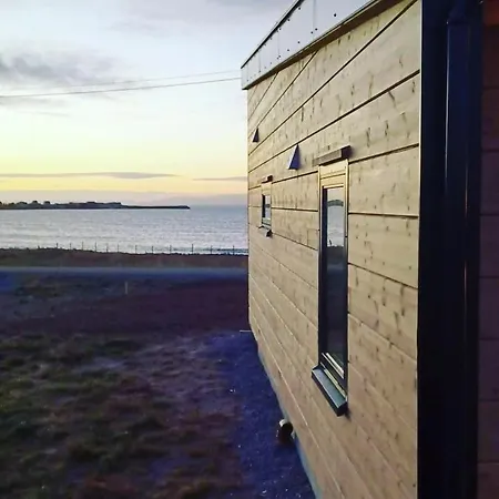 Ekkeroy - Arctic Living Under The Northern Lights * Vadsø