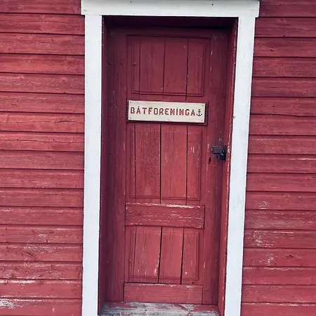 فيلة Ekkeroy - Arctic Living Under The Northern Lights Vadsø