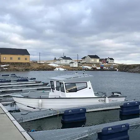 Ekkeroy - Arctic Living Under The Northern Lights Vadsø