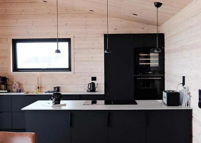 Ekkeroy - Arctic Living Under The Northern Lights * Vadsø