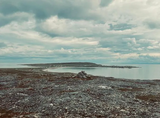 Ekkeroy - Arctic Living Under The Northern Lights Villa Vadsø