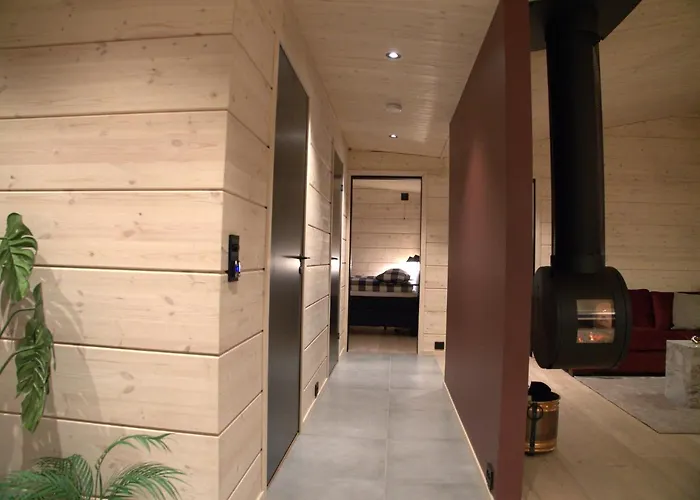 Villa Ekkeroy - Arctic Living Under The Northern Lights